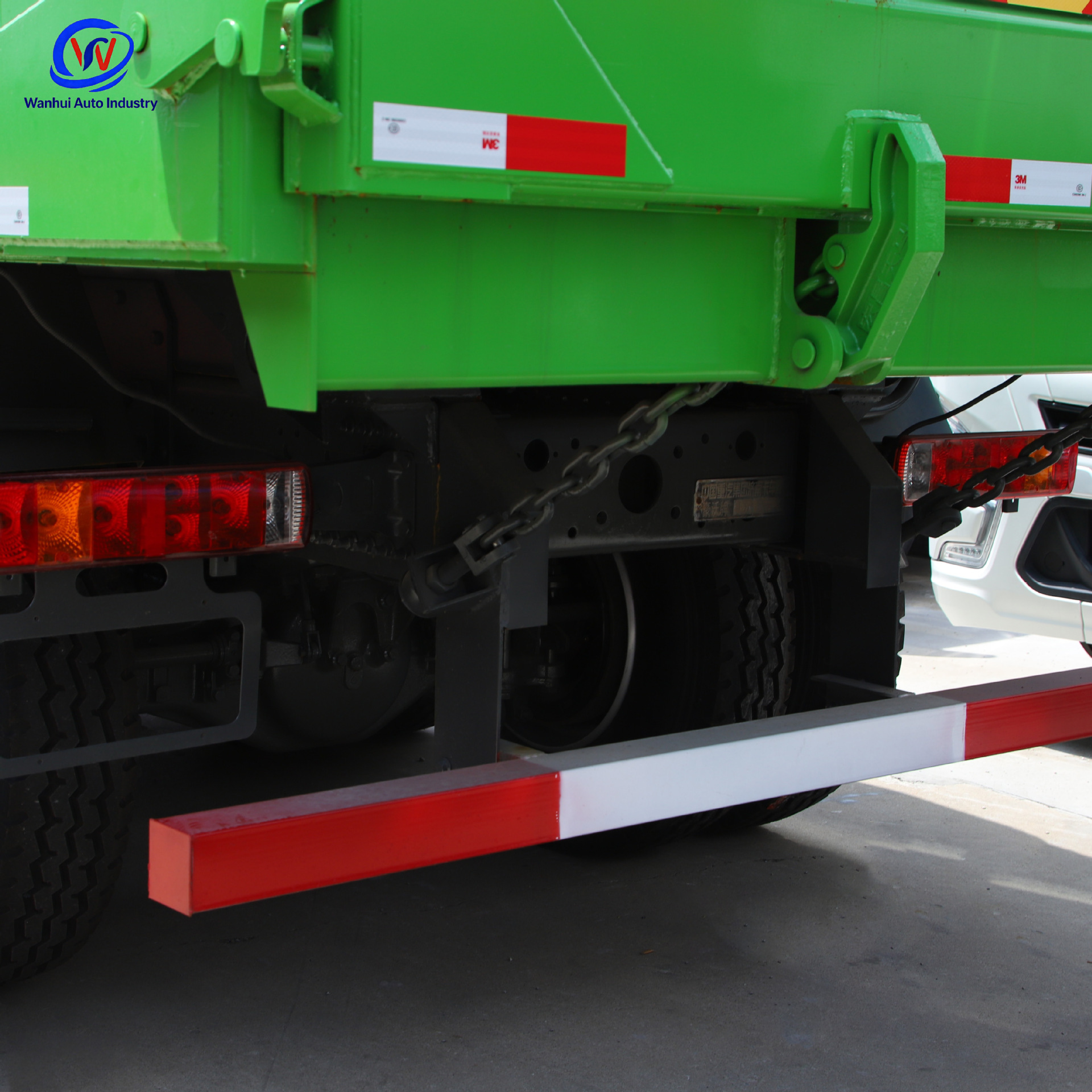 China Heavy Duty Truck Howo Tx400 Horsepower Dump Truck 6X4 National Vi Weichai Wp10H Engineering Dump Truck with Rear Eight Wheels