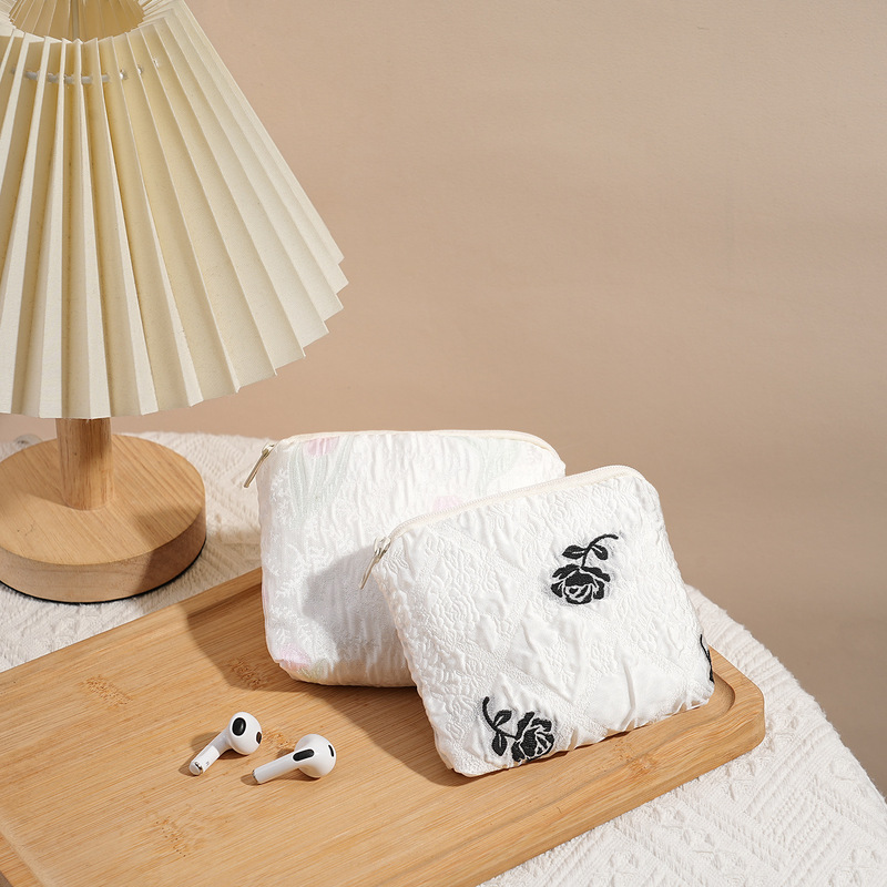 Small Fresh Pleated Coin Purse Korean Style Female Student Cute Quilted Rose Summer Portable Coin Purse Compact Small Fresh Pleated Coin Purse Korean Style Female Student Cute Quilted Rose Summer Portable Coin Purse Compact