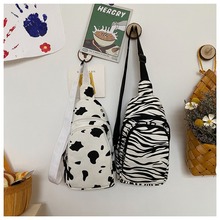 流行印花帆布小包包潮流格纹小清新少女胸包时尚外出手机零钱包