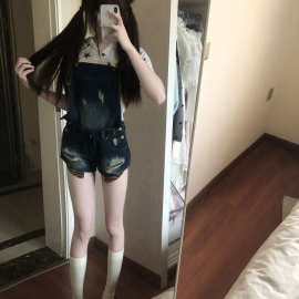 高街夏季美式辣妹水洗做旧年代感破洞牛仔背带裤女显瘦包臀短裤潮