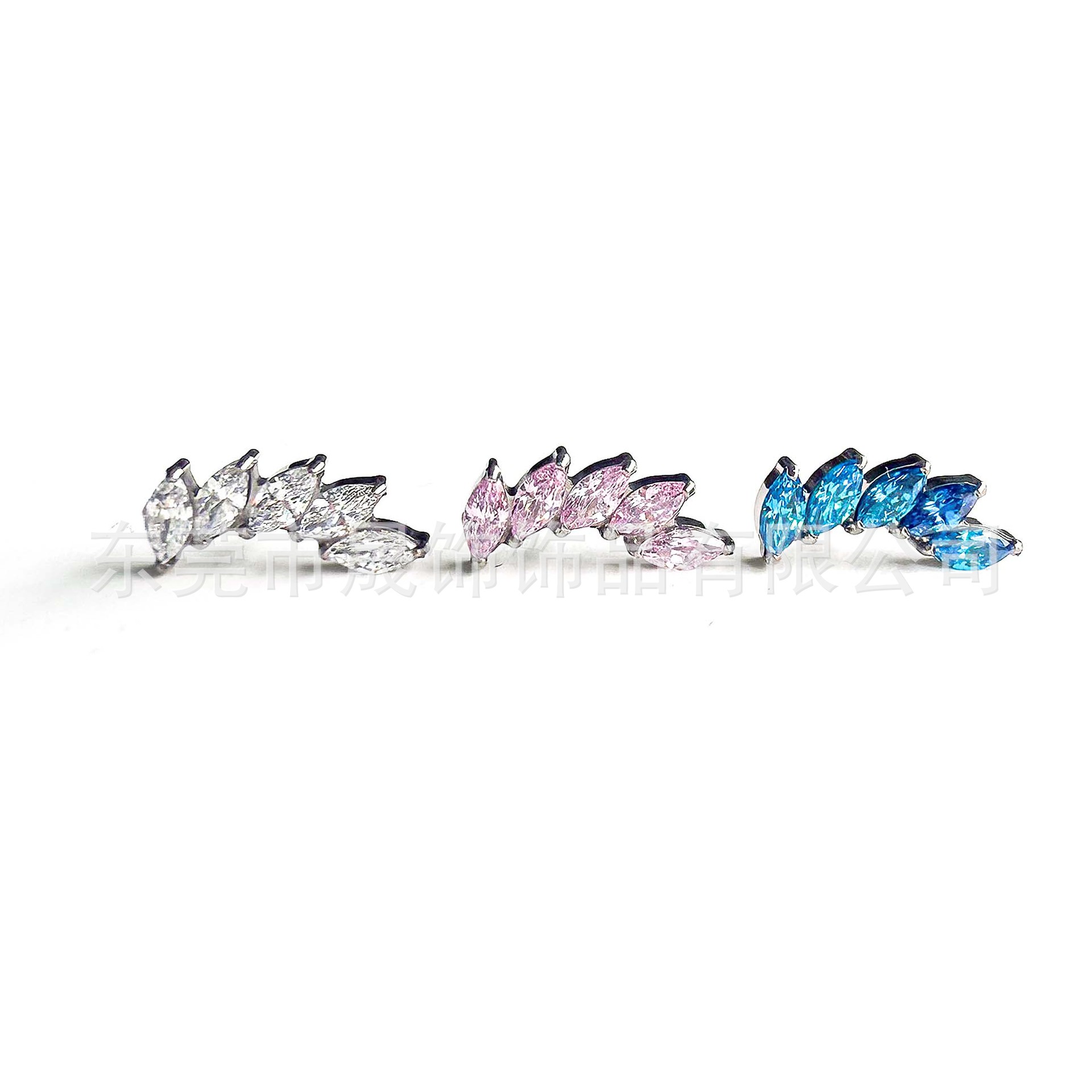 F136 Titanium 斜边马眼包 Studded 5A Cubic Zirconia Ear Stud Labret Stud Helix Cartilage Stud G23 Implant Grade Titanium Helix Piercing Jewelry