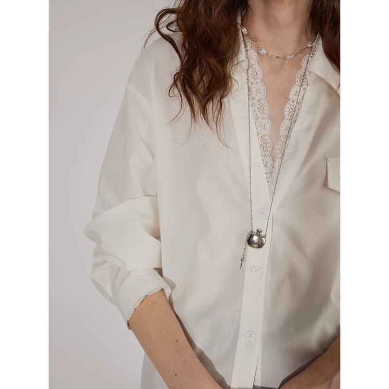 Elegant and High-End Lace-Trimmed V-Neck Shirt for Women, New Autumn Style, Long-Sleeved Loose Top