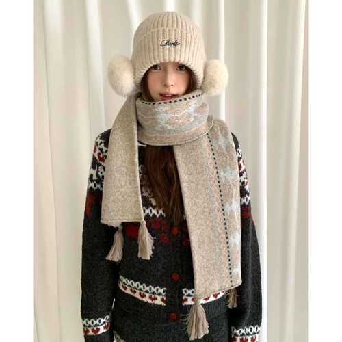 Fair Isle Pattern Knitted Scarf for Women 2025 New Arrival Autumn/Winter Atmospheric Sensation Thick Warm Woolen Neck Wrap Versatile