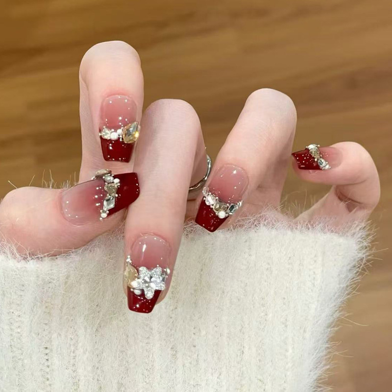 Red Slightly Drunk-Like Wine Red French Blush Glitter Champagne Heart European and American Style Removable Nail Tips 24 Pieces