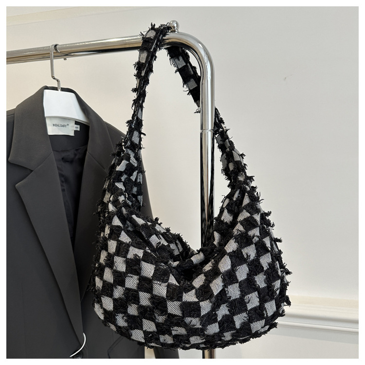 Casual and fashionable crossbody bag 2025 new style large-capacity simple checkered single-shoulder bag, personalized and versatile, lightweight underarm bag undefined