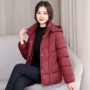 保暖修身冬季妈妈棉服