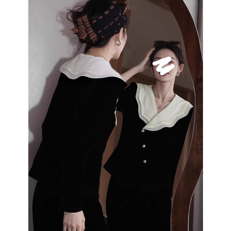 French Doll Collar Black Velvet Shirt for Women Autumn 2025 New High-End Light Luxury Age-Reducing Fashionable Slimming Top