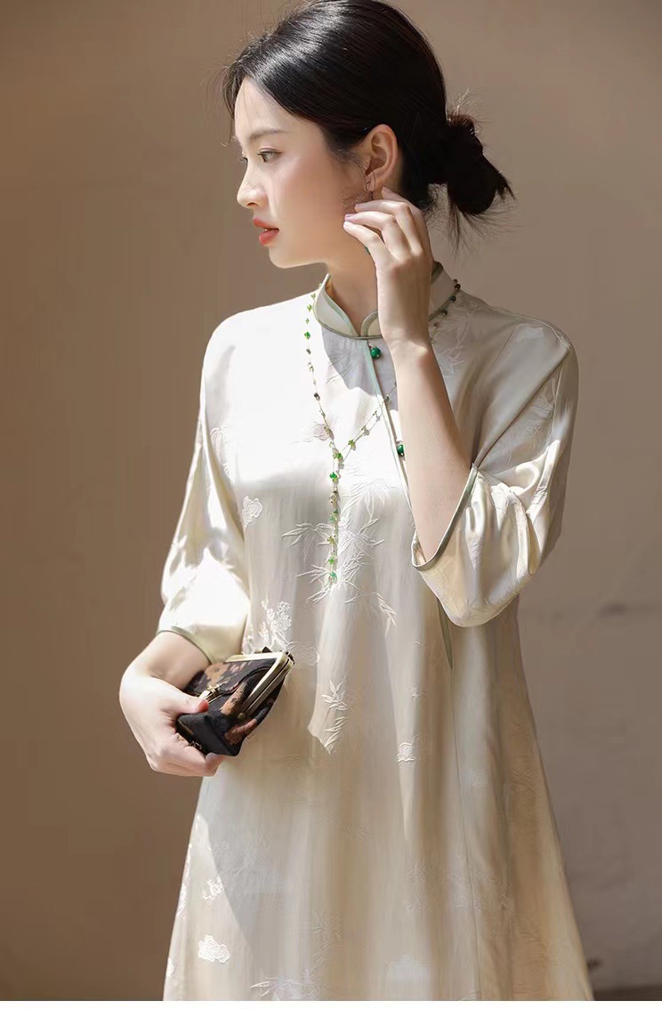 Đầm suông midi sườn xám cách tân cổ điển Trung Hoa dáng quả lê trắng — Váy liền màu trắng chi tiết 4