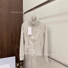 Lu家の女性の屋外のレジャー運動のヨガの修身はやせている立襟のジャケットの裸感の快適なフィットネスの長袖を明らかにすることができます。