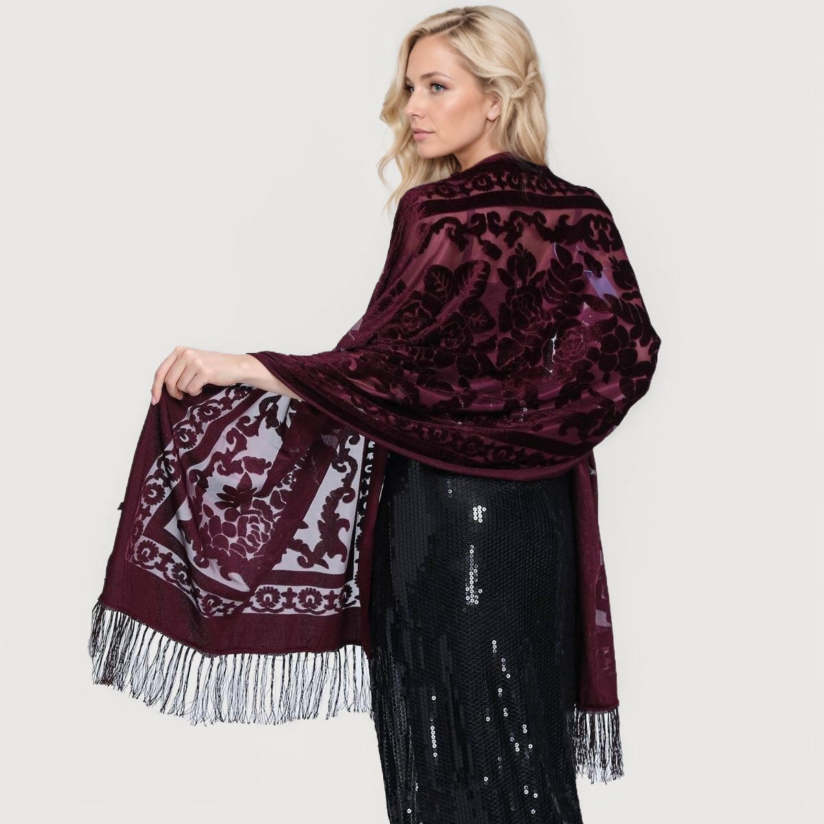Ethnic elegant velvet cheongsam