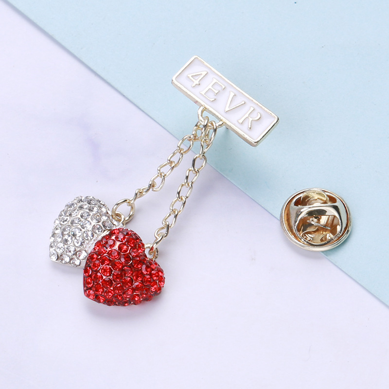Rhinestones Inlay Material Elegant Streetwear Pin Letter Heart Shape Alloy Rhinestones Women's Brooches