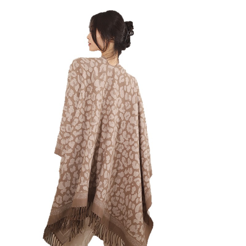 Viento nacional de leopardo Jacquard mantel turístico grueso capa de otoño y invierno larga bufandas cálidas capa de mujer al por mayor
