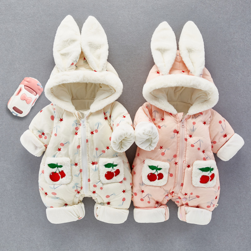 Bebé recién nacido más terciopelo engrosamiento mono hombres y mujeres bebé luna llena invierno lindo ropa de algodón de plumas súper linda ropa de invierno