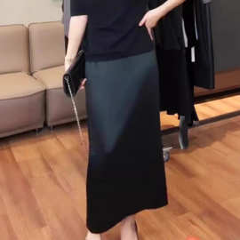 黑色V领短袖T恤女2025夏季新款高端欧货大牌冰丝针织别致漂亮t恤