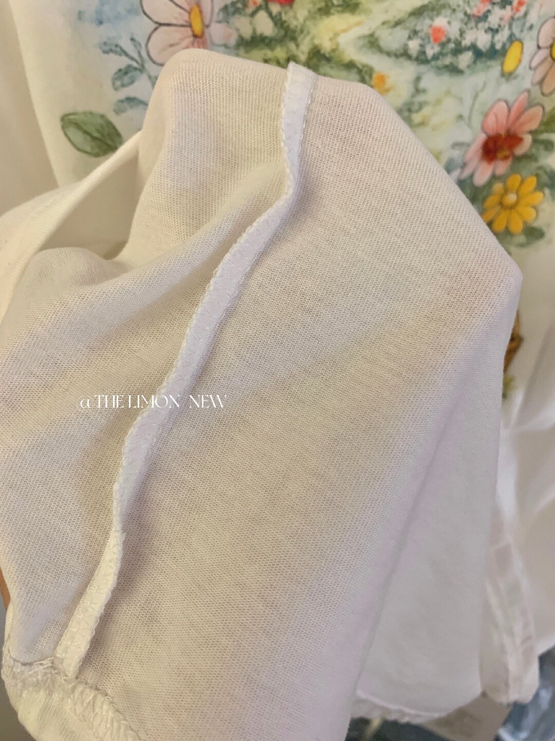 Áo thun nữ cổ tròn in họa tiết hoa vườn hè, tay ngắn, form rộng phong cách Hàn Quốc — trắng ngà chi tiết 12