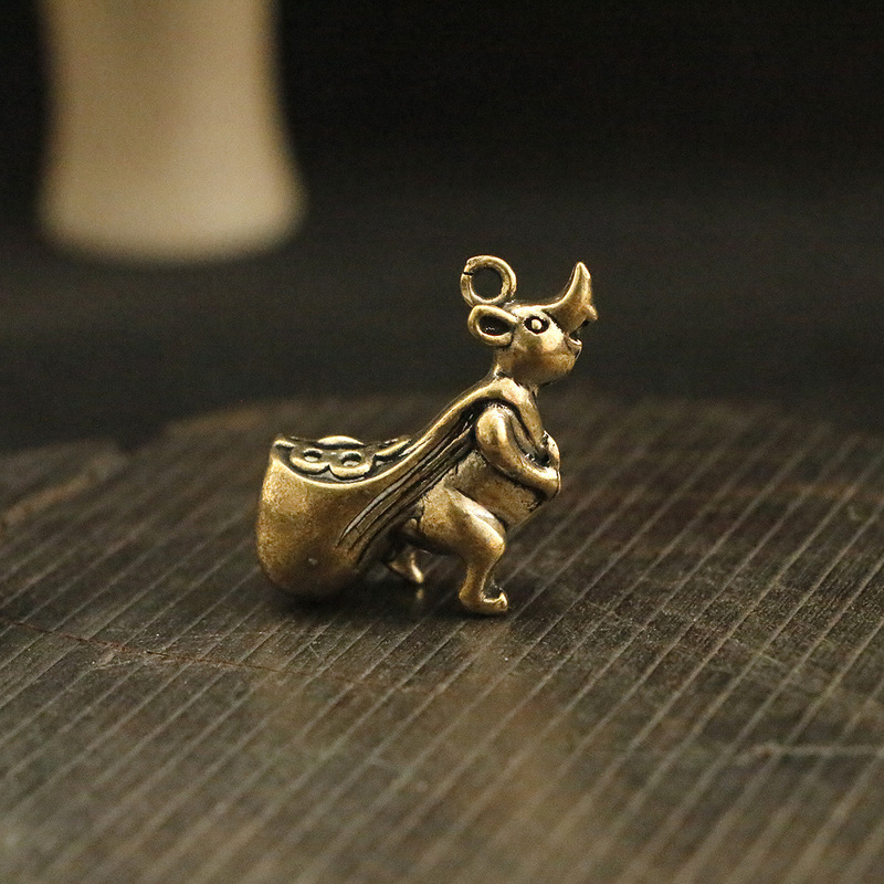 Creative Chinese-Style Brass Retro Money Pouch Kangaroo Pendant Zodiac Fortune Mouse Keychain Stall Small Goods Creative Chinese-Style Brass Retro Money Pouch Kangaroo Pendant Zodiac Fortune Mouse Keychain Stall Small Goods