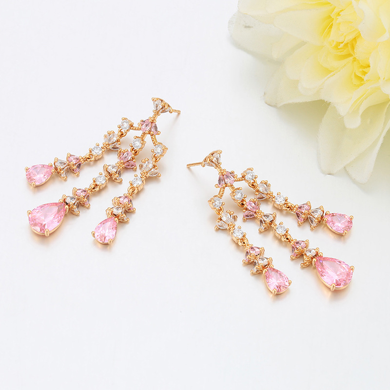 Xuping serie de aretes de gota de agua de aretes de aretes personales de nicho de 18k aleación de cobre adornos de orejas al por mayor mujeres