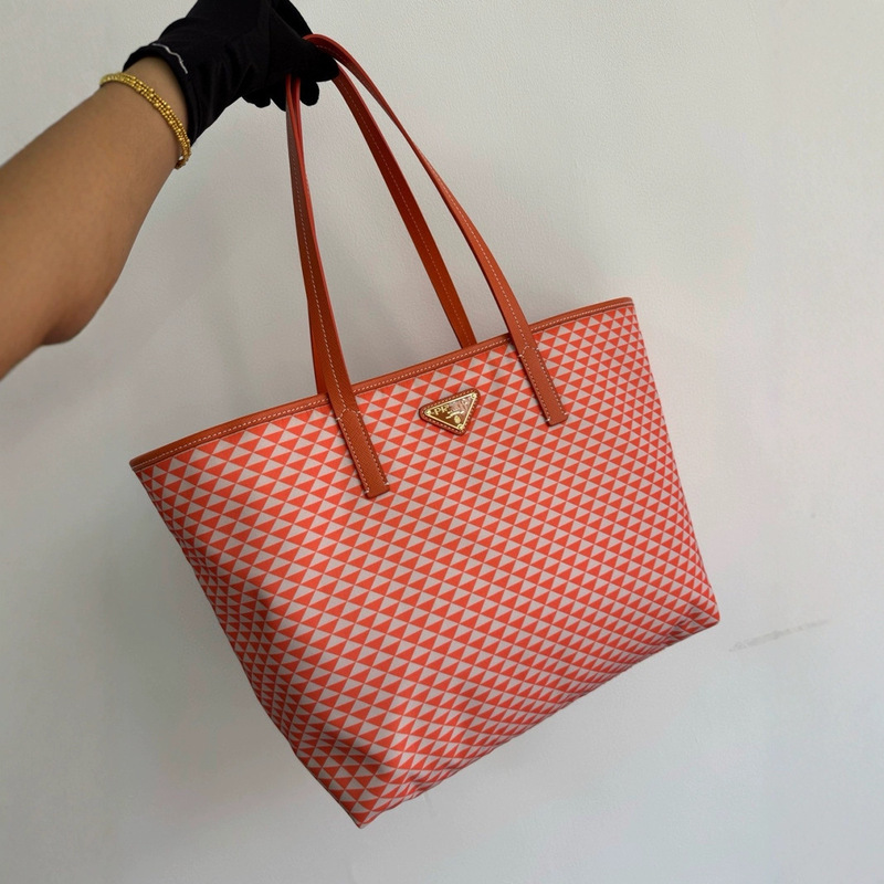 P Foreign Trade 1BD552 Handbag Women's Large Capacity Fashion Tote Bag Shopping Bag Portable Shoulder All-match Underarm Bag