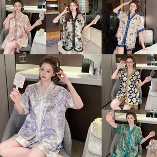 �羳�|�ρ����z�����ѝ˯��Ů�������e�W�t���ļҾӷ����b͸��