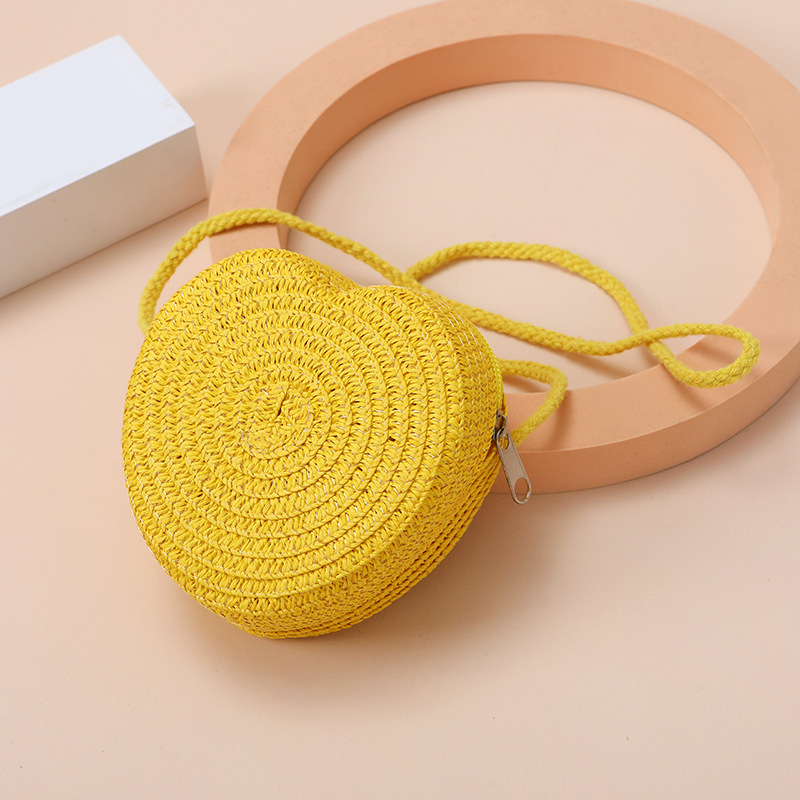 Kid'S Straw Heart Shape Cute Heart-shaped Zipper Shoulder Bag display picture 4