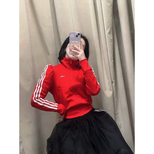 2026 New Model Three-Leaf Trendy Brand Cardigan Sweatshirt with Three Stripes, Short Jacket for Women, Spring and Autumn Baseball Jacket, Fashionable and Versatile