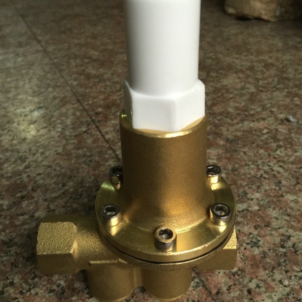 200P薄膜式减压阀