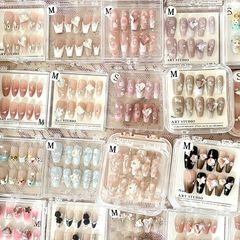 手作りネイルアート ウェアラブルネイル ショートタイプ キャットアイ ドーパミン アーモンドネイル フルカバー ミディアムロングタイプ 2025年新年ネイルシール