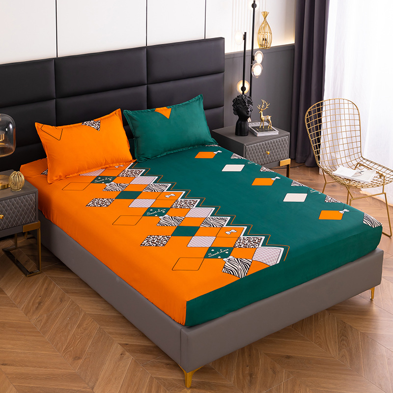 Sombrilla de cama impresa en color puro Juego de cama doble de una pieza Funda protectora de sábana cepillada Juego de cama de tres piezas