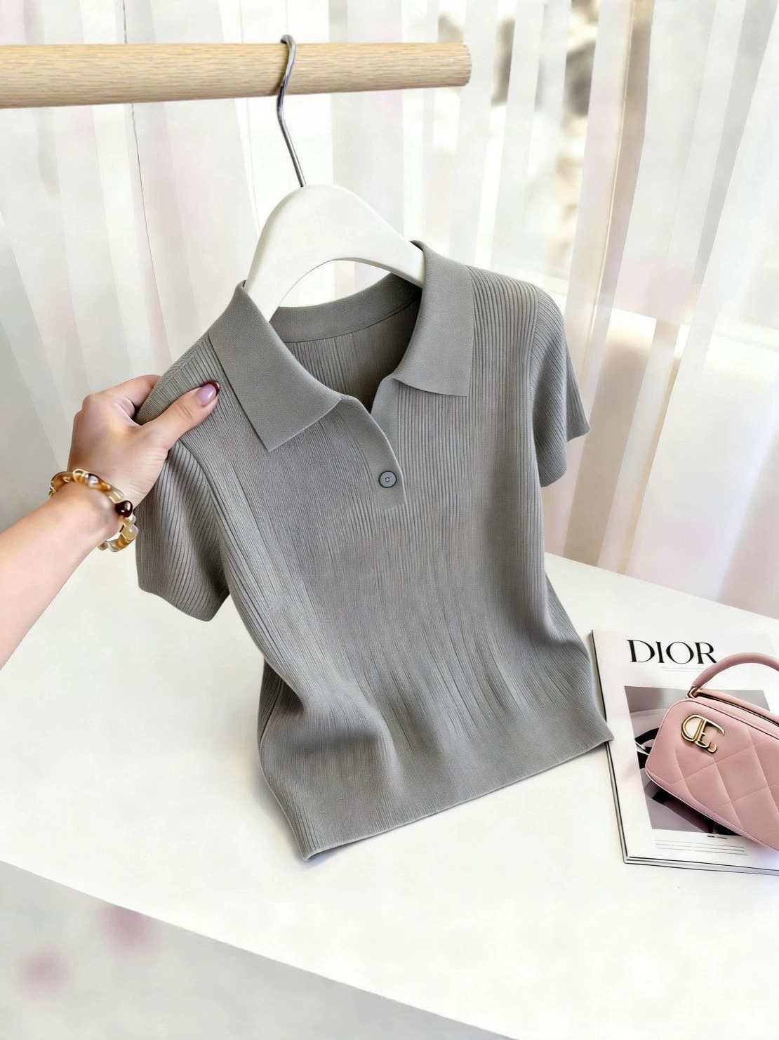 Áo thun nữ cổ Polo tay ngắn chất liệu sợi mát mặc ngoài — trắng
