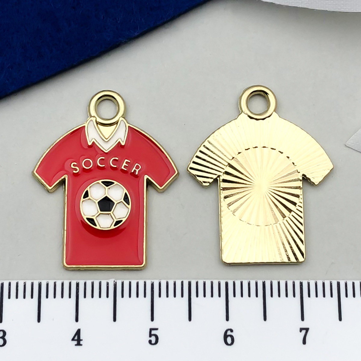 Red sports football uniform, 20x, 25mm