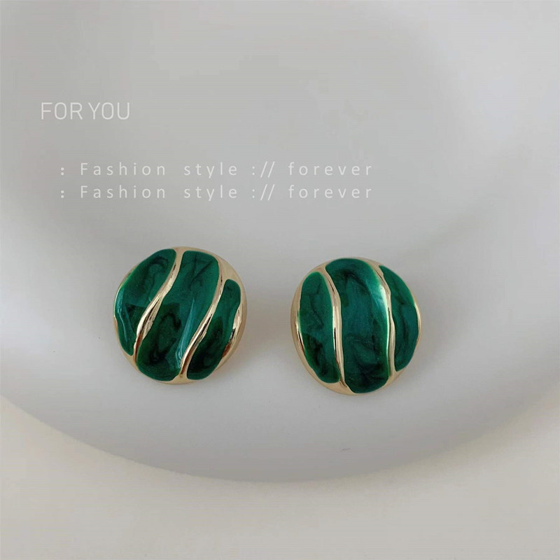 Green enamel