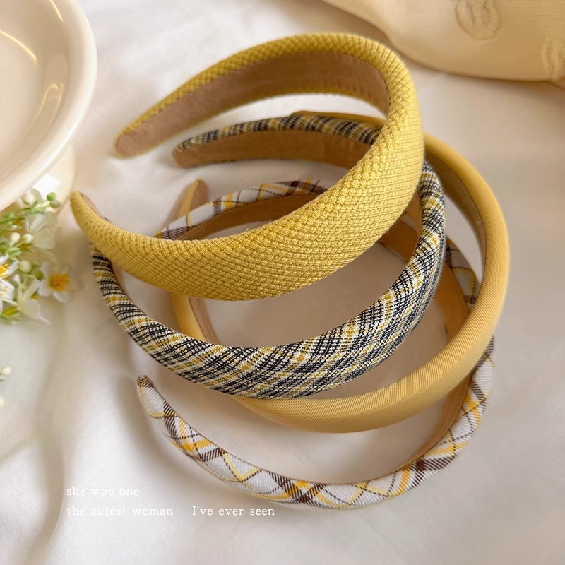 Dulce amarillo lechoso estricto alto cráneo correa de cabello para mujeres 2025 nueva esponja correa de cabello tarjeta de lavado de la cara prensado paquete de cabello primavera