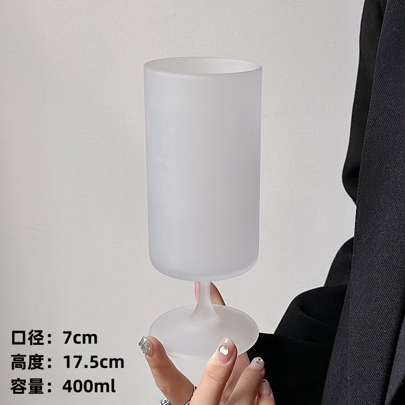 반투명 잔-톨 스타일