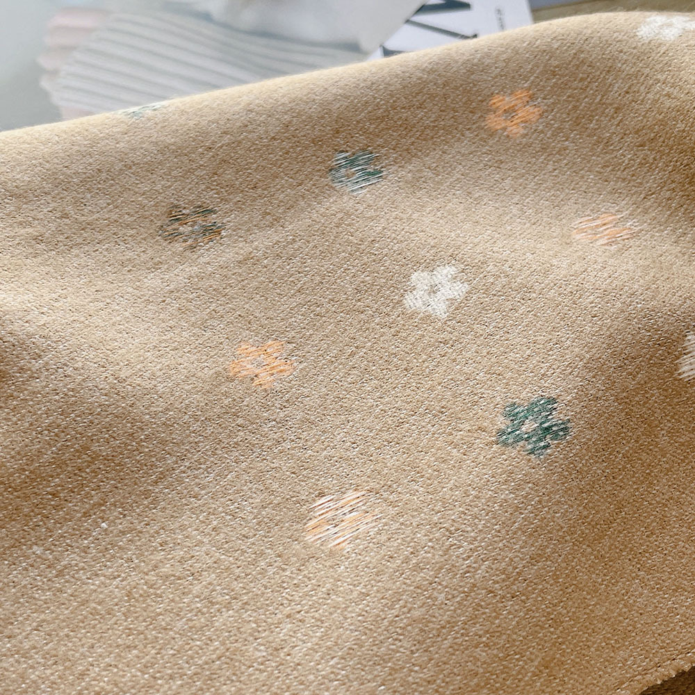 Version des berühmten Damen-Schals mit süßen kleinen Blumen im Kaschmir-Quasten-Stil für Damen, 192 x 62 cm, warm im Winter_voghion.com
