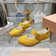 �߰�miu2025�������һ�֎�ɰ���Ь���ħ�g�N���e�\��ЬŮ