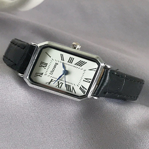 New women's watch, elegant retro Roman blue needle scale design simple and fashionable square wristwatch quartz watch