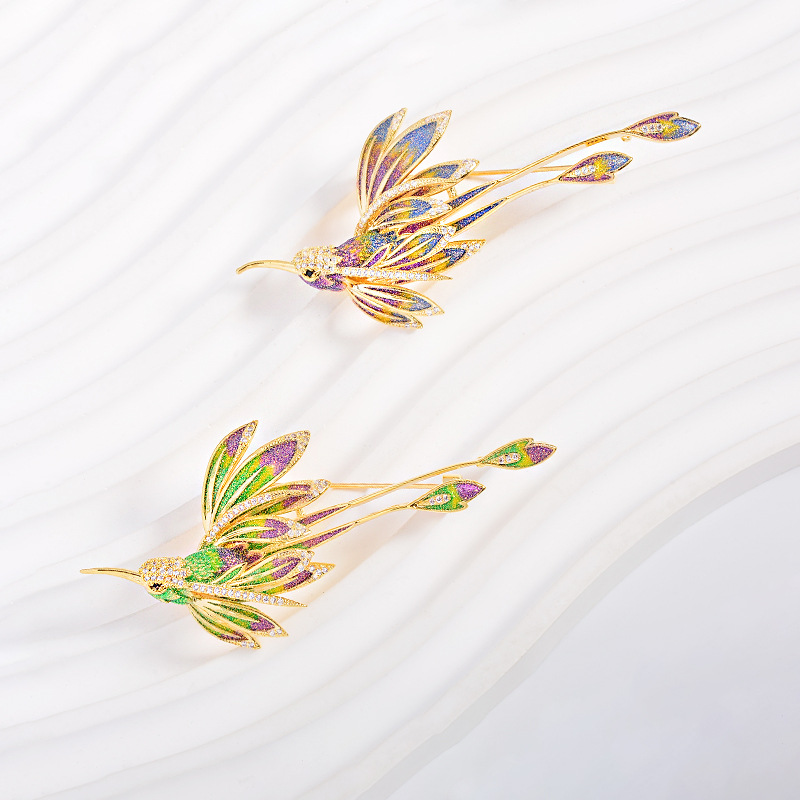 New Classy Enamel Bird Brooch, Niche Design, Exquisite Micro-Inlaid Zirconium Corsage, Fashionable and Versatile Accessory Brooch