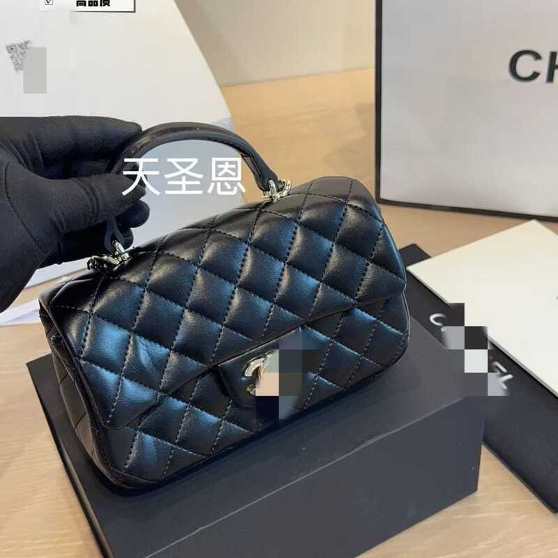 Retro Chanel-Style Quilted Cf Mini Flap Bag, Shoulder/Crossbody/Handbag Retro Chanel-Style Quilted Cf Mini Flap Bag, Shoulder/Crossbody/Handbag