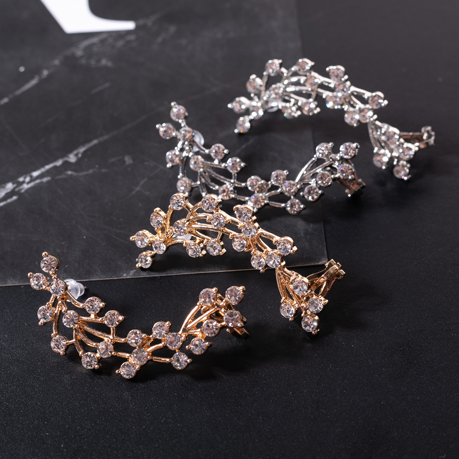 Banquet Occasion Alloy Material Geometric Pattern Elegant Sweet Geometric Alloy Inlay Rhinestones Women's Ear Clips