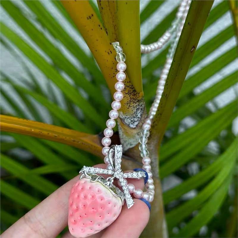 Potato Strawberry Bow Pearl Necklace Designer Style Spring and Summer Birthday Gift Potato Strawberry Bow Pearl Necklace Designer Style Spring and Summer Birthday Gift