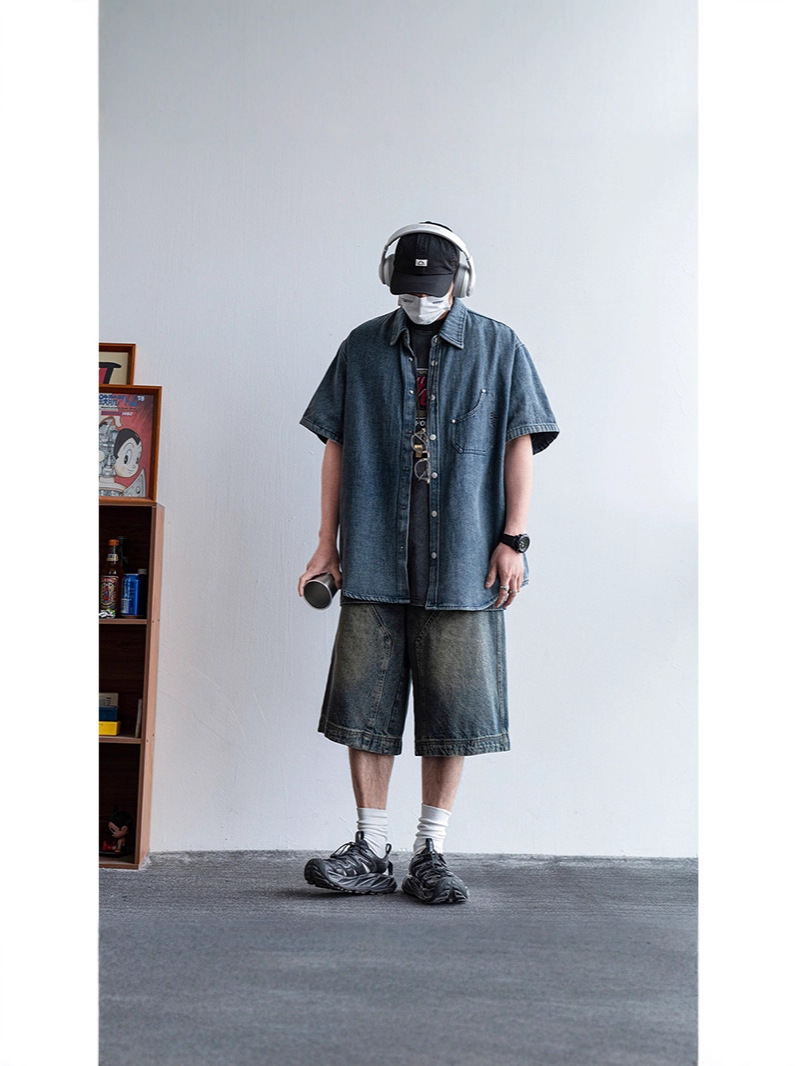 Camisas poco ropa pesada lavado con agua jeans cortos de moda masculinos retro lavado con agua nicho diseño de pantalones de piernas anchas