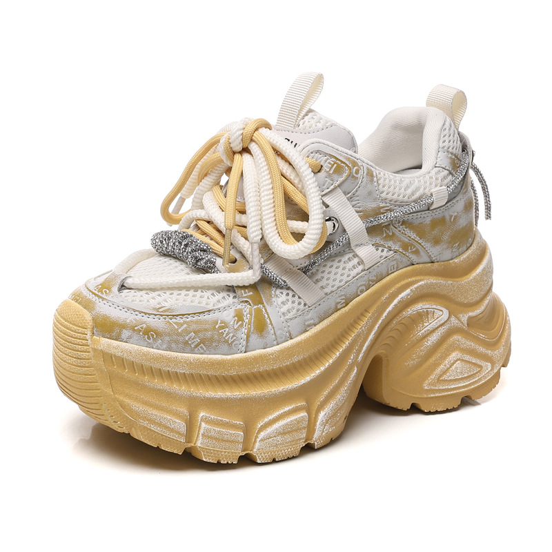 Giày sneaker nữ đế dày độn cao mặt lưới thoáng khí phong cách thể thao — Màu trắng