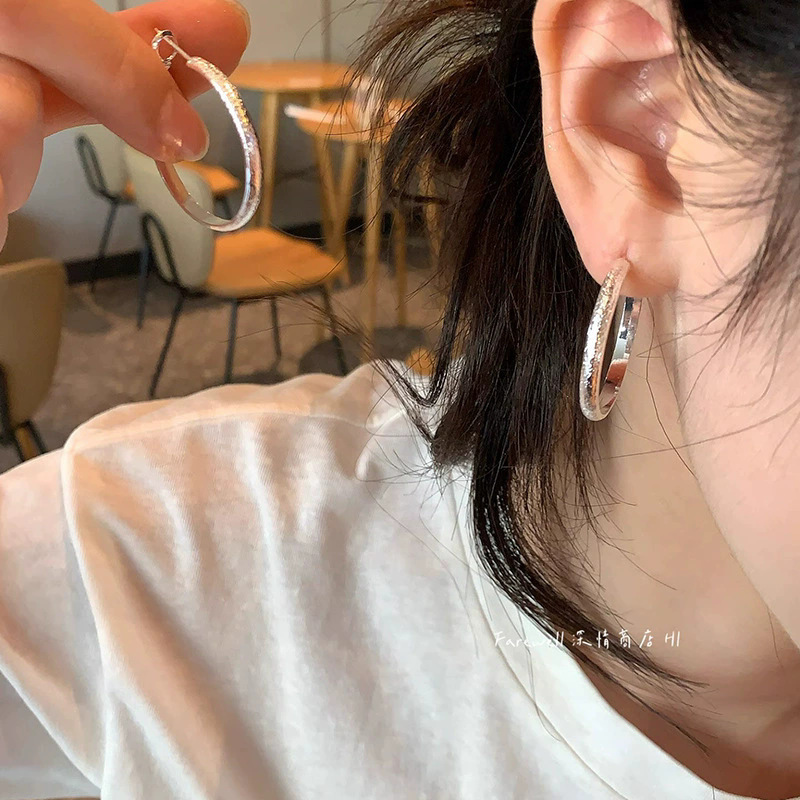 E6802 화이트 K