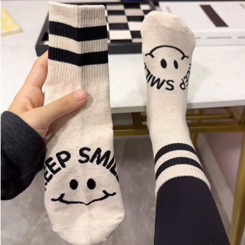 靴下の女性の東門の平行棒の笑顔の靴下の中で筒の春と秋の綿の靴下の快適な通気性の運動の靴下の女性の靴下|undefined