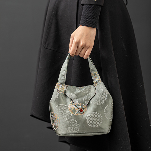 Chinese interwoven silk tea bag portable outdoor travel tea set storage bag brocade tea cup bag teapot cloth bag