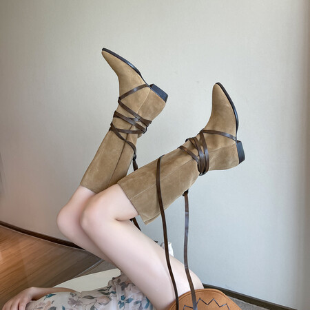 Belt pointy toe, denim high boots