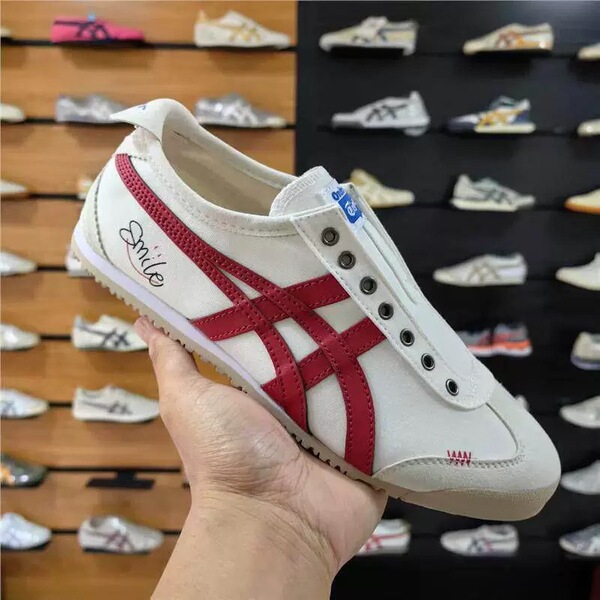 Cloth breathable shoes for men and women