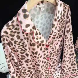 2025秋款开衫翻领粉色豹纹睡衣女长袖长裤家居服套装 不退不换