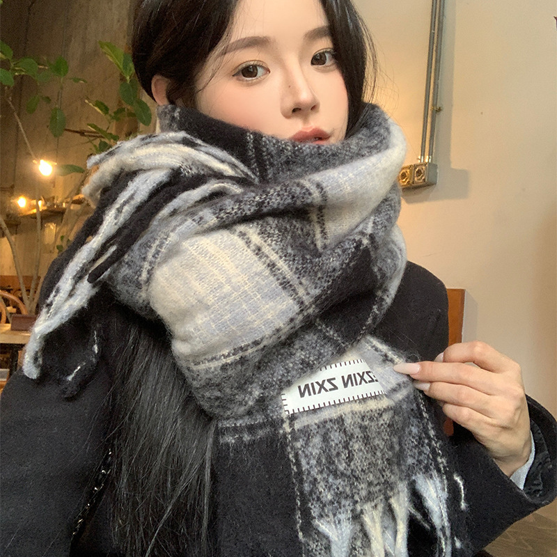 韩系马海毛氛围感粉色格纹围巾女冬季保暖百搭流苏长款围脖批发|undefined