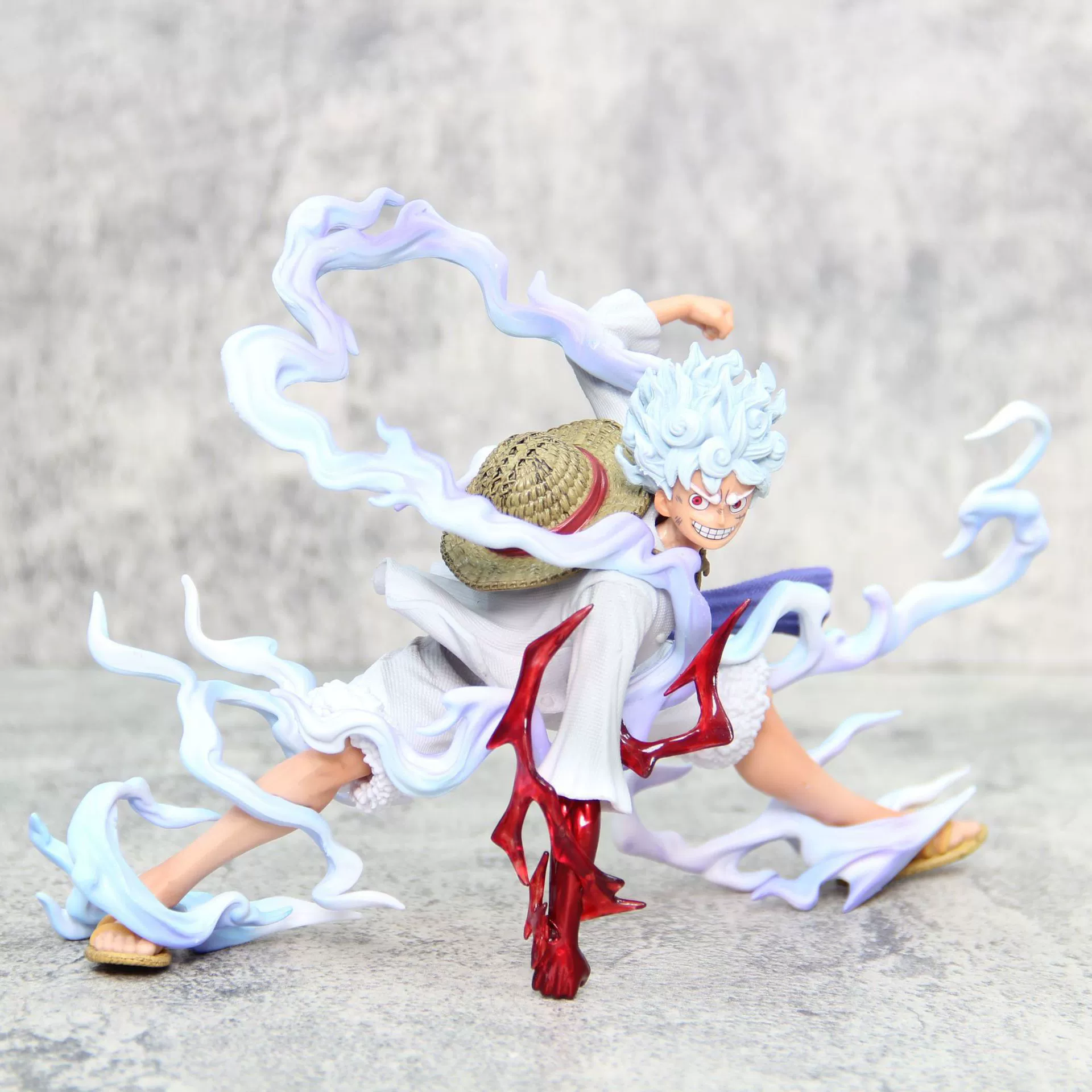 Фигура Ника Лuffy Сидящий молния One Piece noc бросает руки и кулаки Солнце Бог пятая передышка аниме украшения